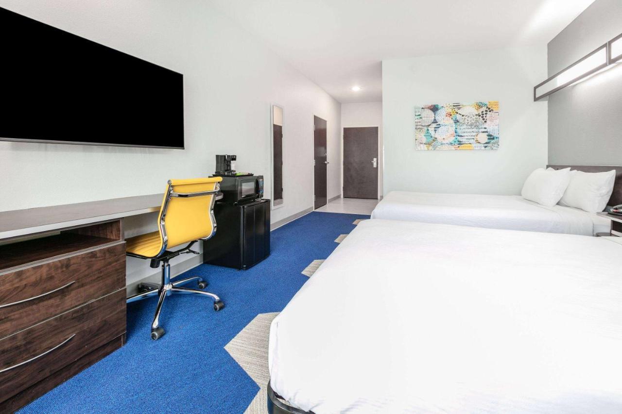 Microtel Inn & Suites By Wyndham Austin Airport Luaran gambar