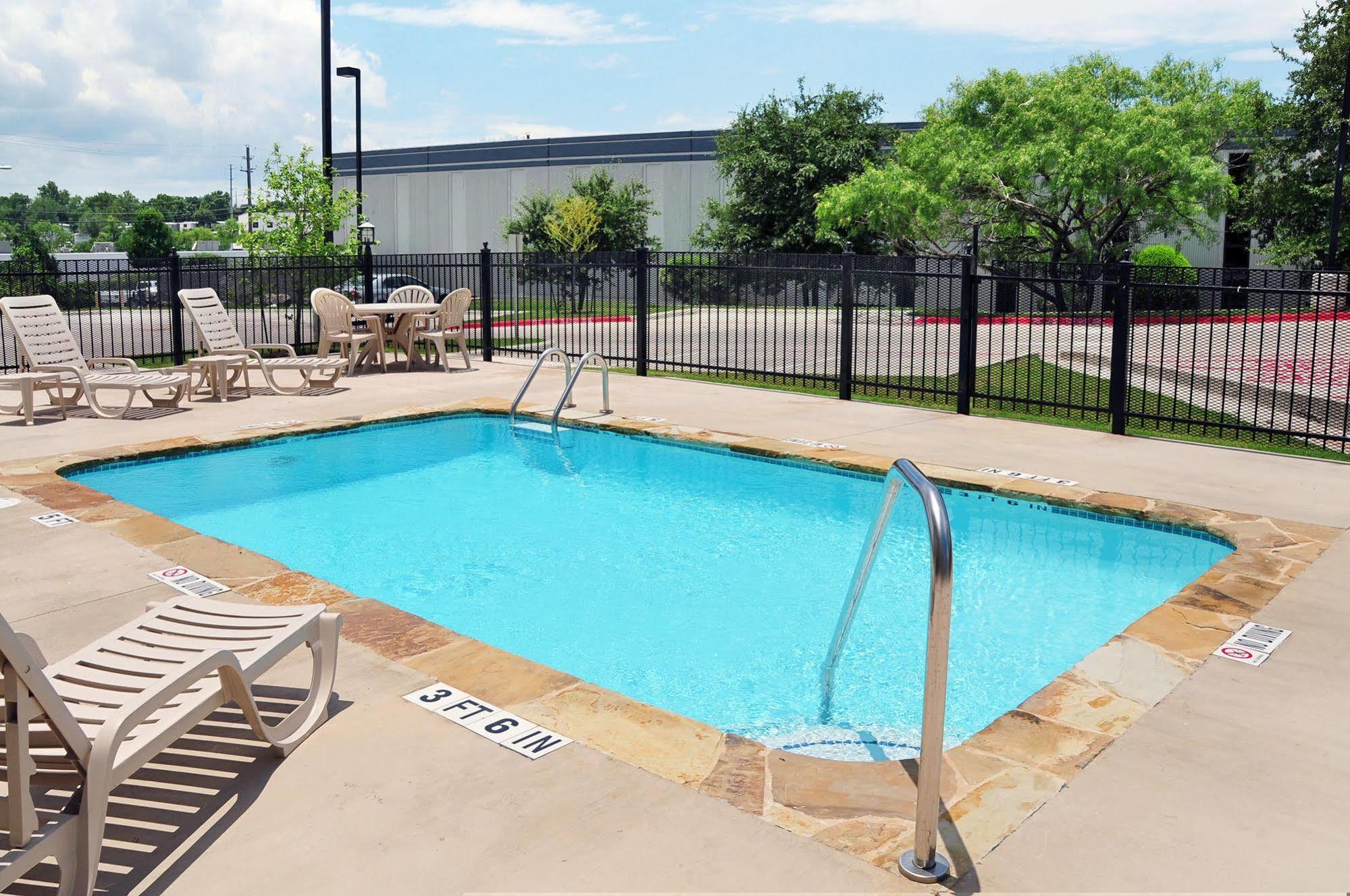 Microtel Inn & Suites By Wyndham Austin Airport Kemudahan gambar